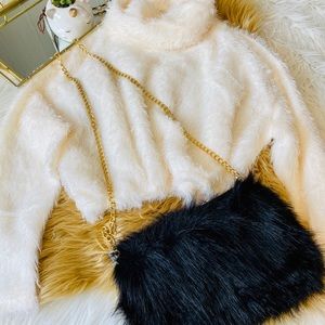 ❤️Pearl Fuzzy Sweater